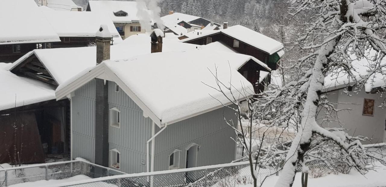 Casa Cuschina - Mit Sauna In Der Schoenen Surselva Dardin Exterior photo